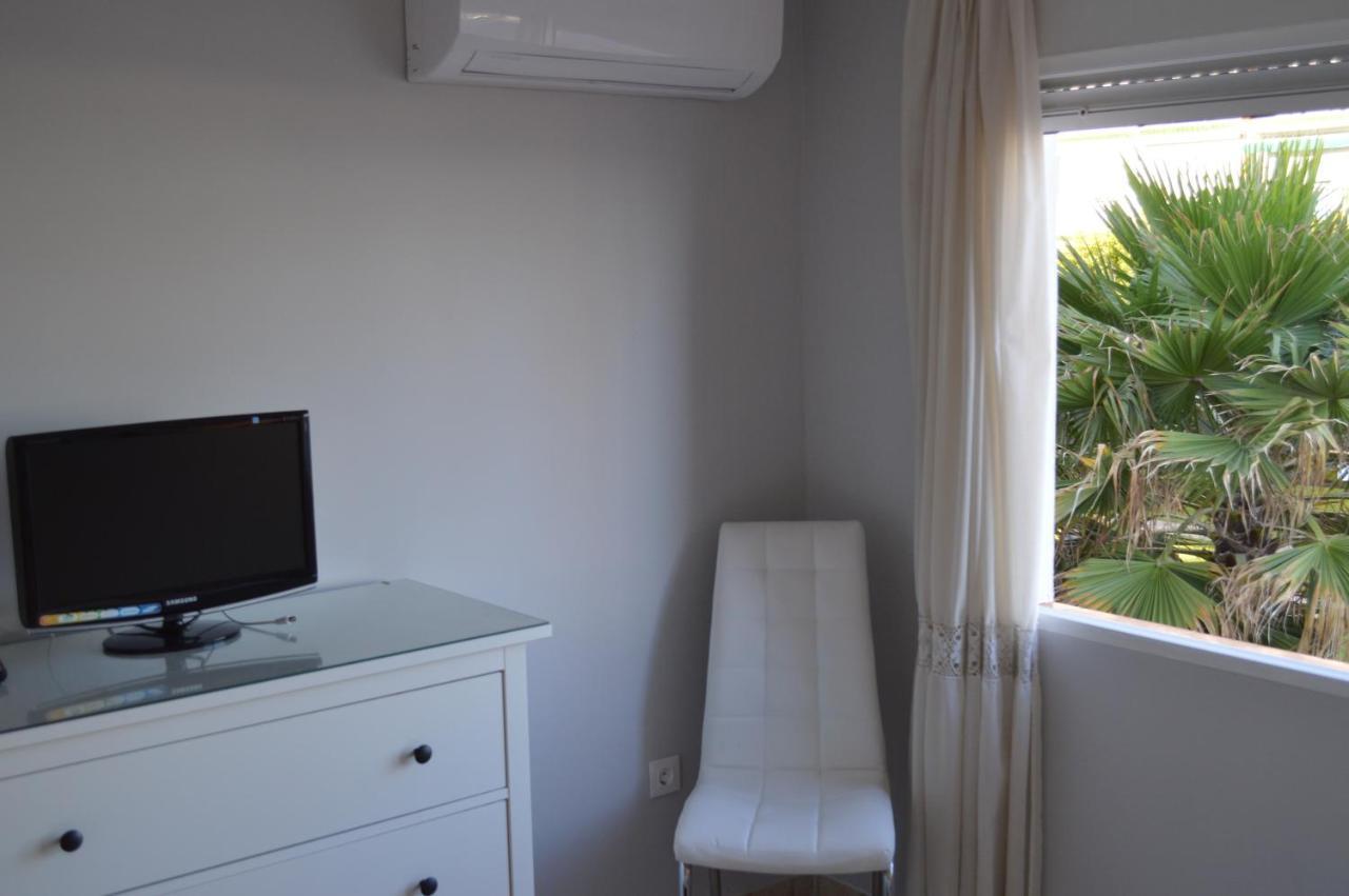 Seafront Recently Renovated Apartments Benalmádena Exteriér fotografie